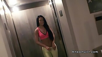 Pareja Amateur De 18+ Se Pone Hardcore En Una Habitación De Hotel