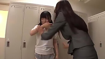 Teen (18+) Gets Her Pussy Pounded By A Lesbian Teacher