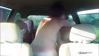 Russian Married Woman Gets Fucked In Car