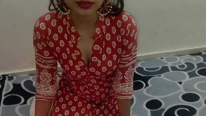 Vidéo Hd D'Une Femme Indienne Desi Se Faisant Baiser Par Un Bhabhi Du Village Desi