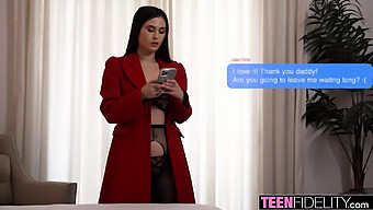 Jasmine Wilde: Cô Gái Trẻ Ngực To (18+) Xứng Đáng Được Bạn Chú Ý