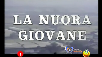 Μια Κλασική Ιταλική Πορνό Ταινία Με Μια Νεαρή Σκύλα