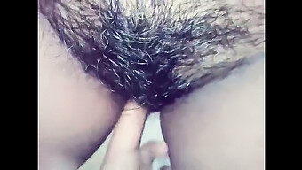 Sri Lankan Girl'S Homemade Fingering Video