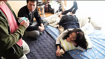 Japanese Amateur Gets Her Skinny Body Fucked On A Bed