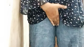 Indische Reife Und Teenager-Mädchen In Einem Selbstgemachten Masturbationsvideo