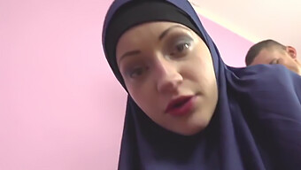 Pov Blowjob From A Sexy Muslim Woman