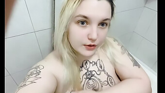 Těsná Teenka (18+) Si Saje A Šuká Sama Sebe V Pov