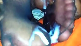 Gran Corrida Negra En Un Footjob Pov