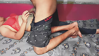 Heißer Sex Mit Einem Kolkata-College-Paar Im Wohnheim