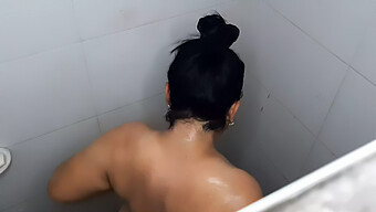 18-Year-Old Amateur Latina Babe Gets Recorded In The Shower