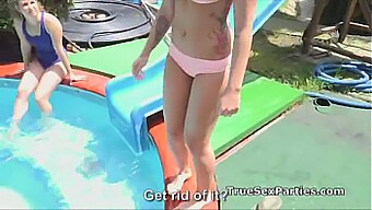 Scopata Hardcore Di Bellezze In Bikini In Piscina. Non Perdere Questo Video Caldo E Piccante!