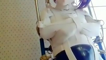 Kigurumi Cosplay Mit Vibrator: Eine Heiße Und Feuchte Fantasie